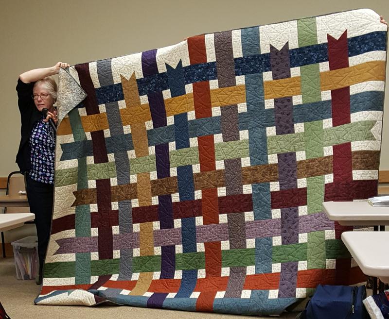 Laura has completed a lovely Ribbon Box Quilt