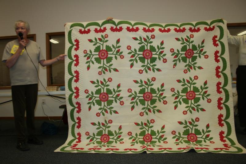 Toni's Grandmother's Whig Rose quilt from the 1880's-12 stitches/inch and was marked by using cinnamon