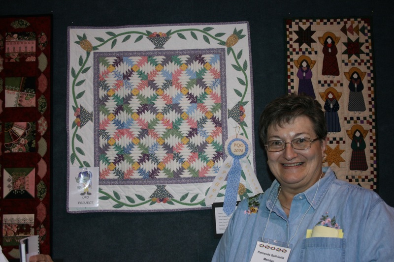 One Person Quilt-Small: 1st Place-Scrappy Pineapple, Samala Brown